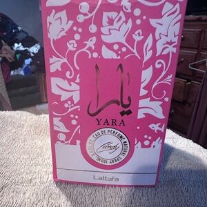 Lattafa Yara Pink Perfume